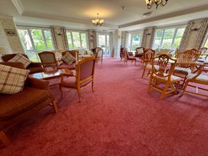Bernard Court Communal Lounge- click for photo gallery